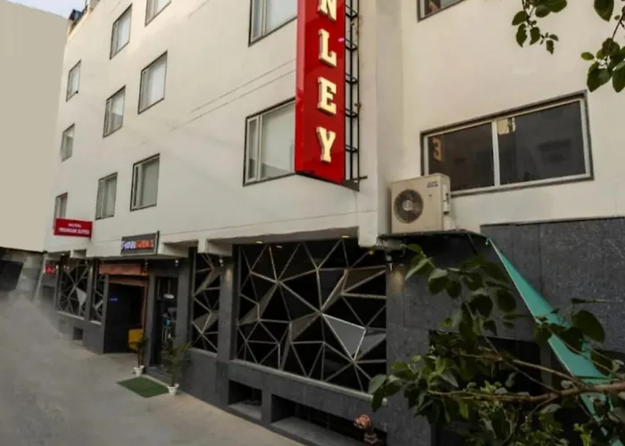 Hotel Stanley-Near Delhi Airport