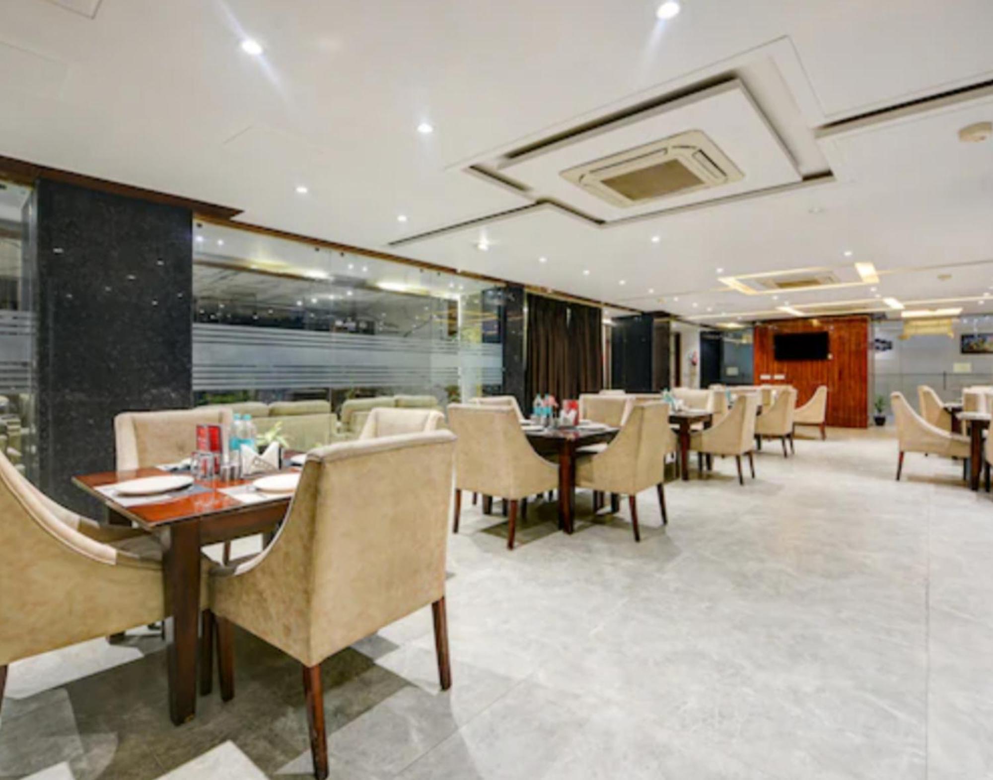 Stanley-near Delhi Airport