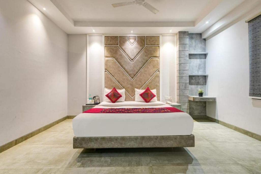 Hotel Stanley-near Delhi Airport New Delhi