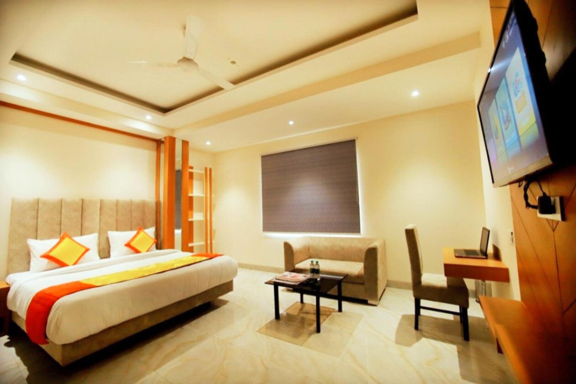 Stanley-near Delhi Airport Hotel